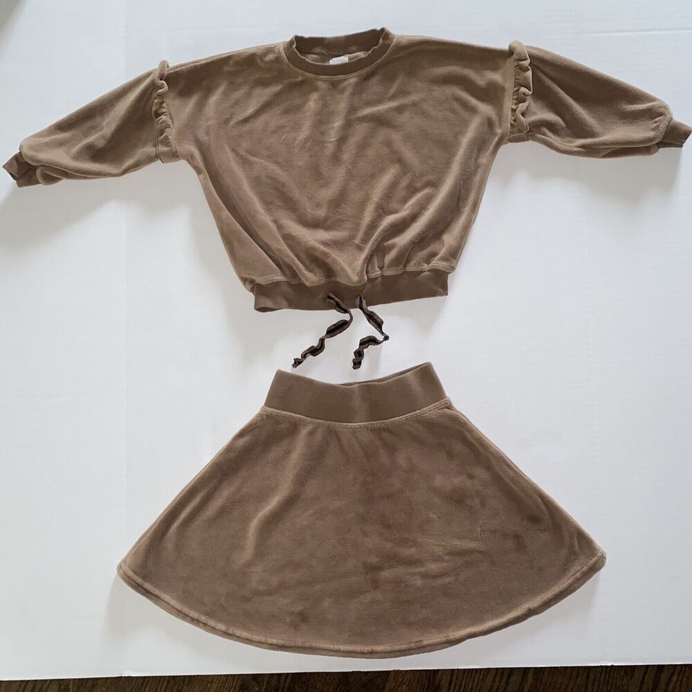 Analogie by Lil Legs Velour Circle Skirt And Sweatshirt Set Camel Size 5